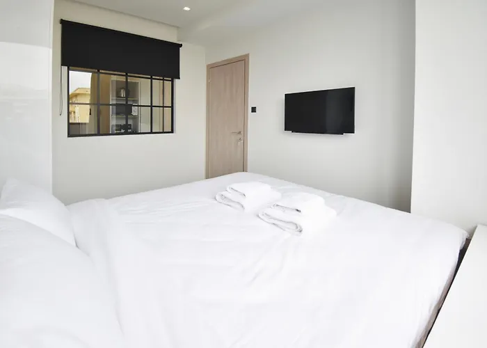 Apartament The Kleko Project By Halu! Next To Venizelou Metro Station Saloniki